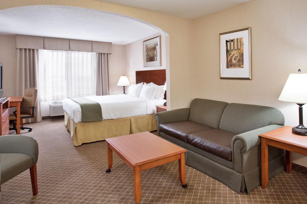 Holiday Inn Express Hotel & Suites Bay City By Ihg Zewnętrze zdjęcie