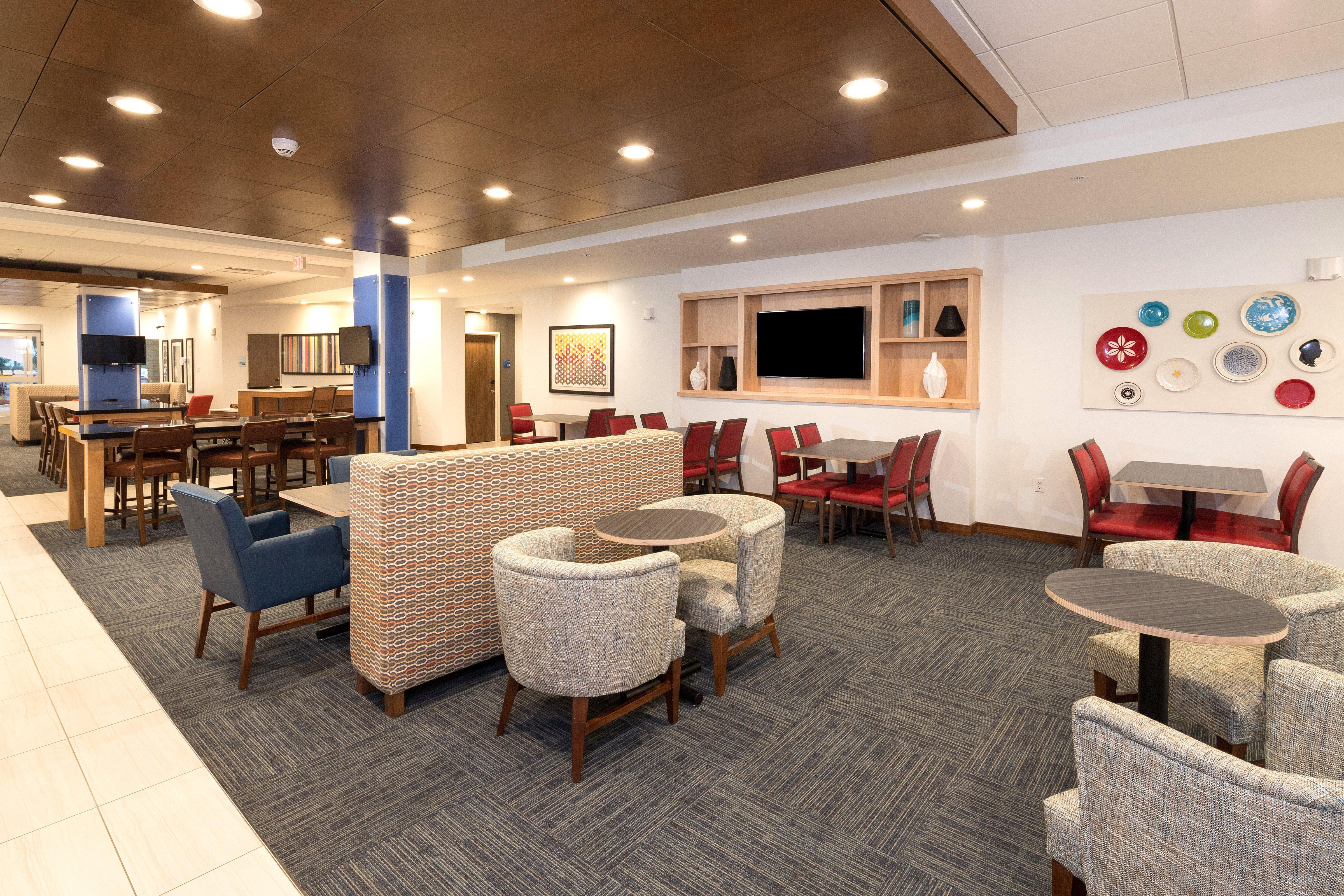 Holiday Inn Express Hotel & Suites Bay City By Ihg Zewnętrze zdjęcie
