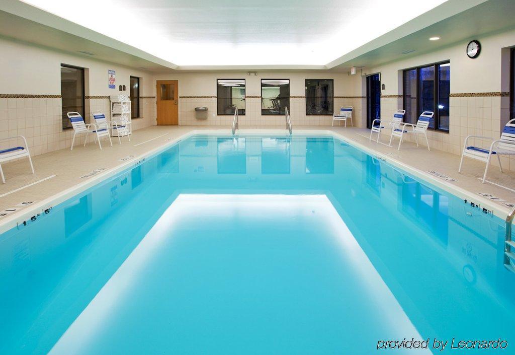 Holiday Inn Express Hotel & Suites Bay City By Ihg Zewnętrze zdjęcie